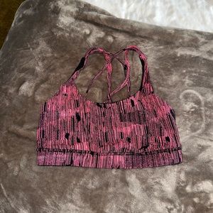 Lululemon sports bra